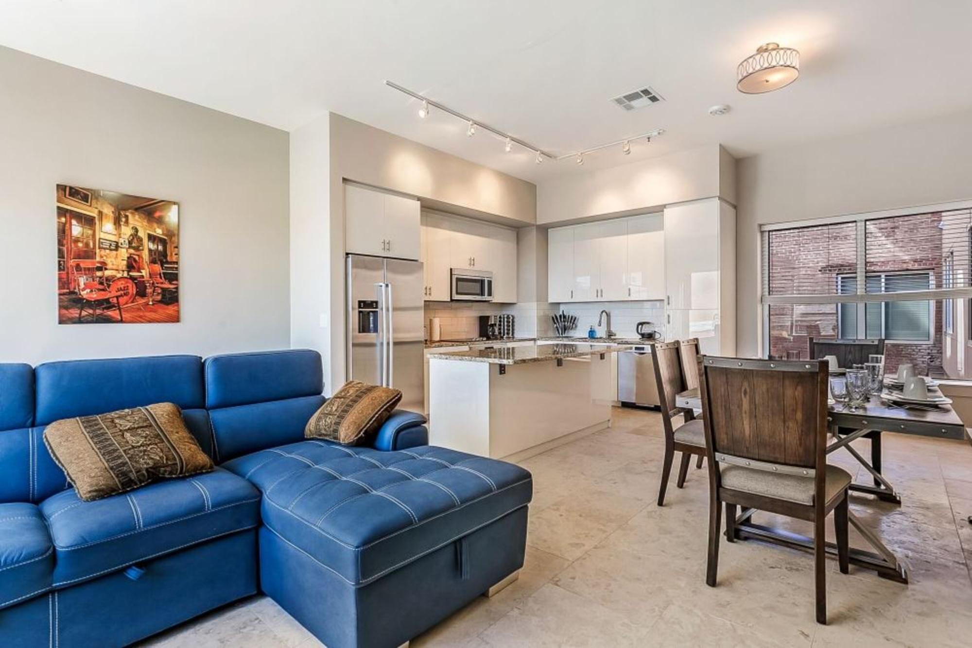Upscale Condos And Penthouses Close To Canal And Bourbon St New Orleans Exterior foto