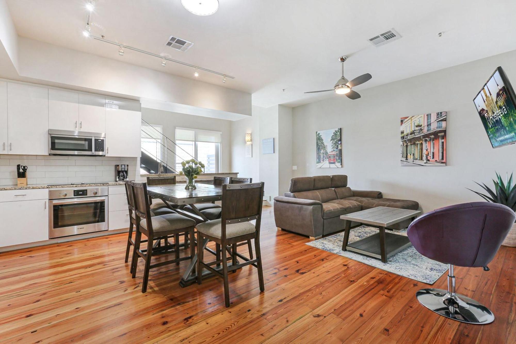 Upscale Condos And Penthouses Close To Canal And Bourbon St New Orleans Exterior foto